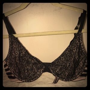Black lace Victoria’s Secret Bra 34D